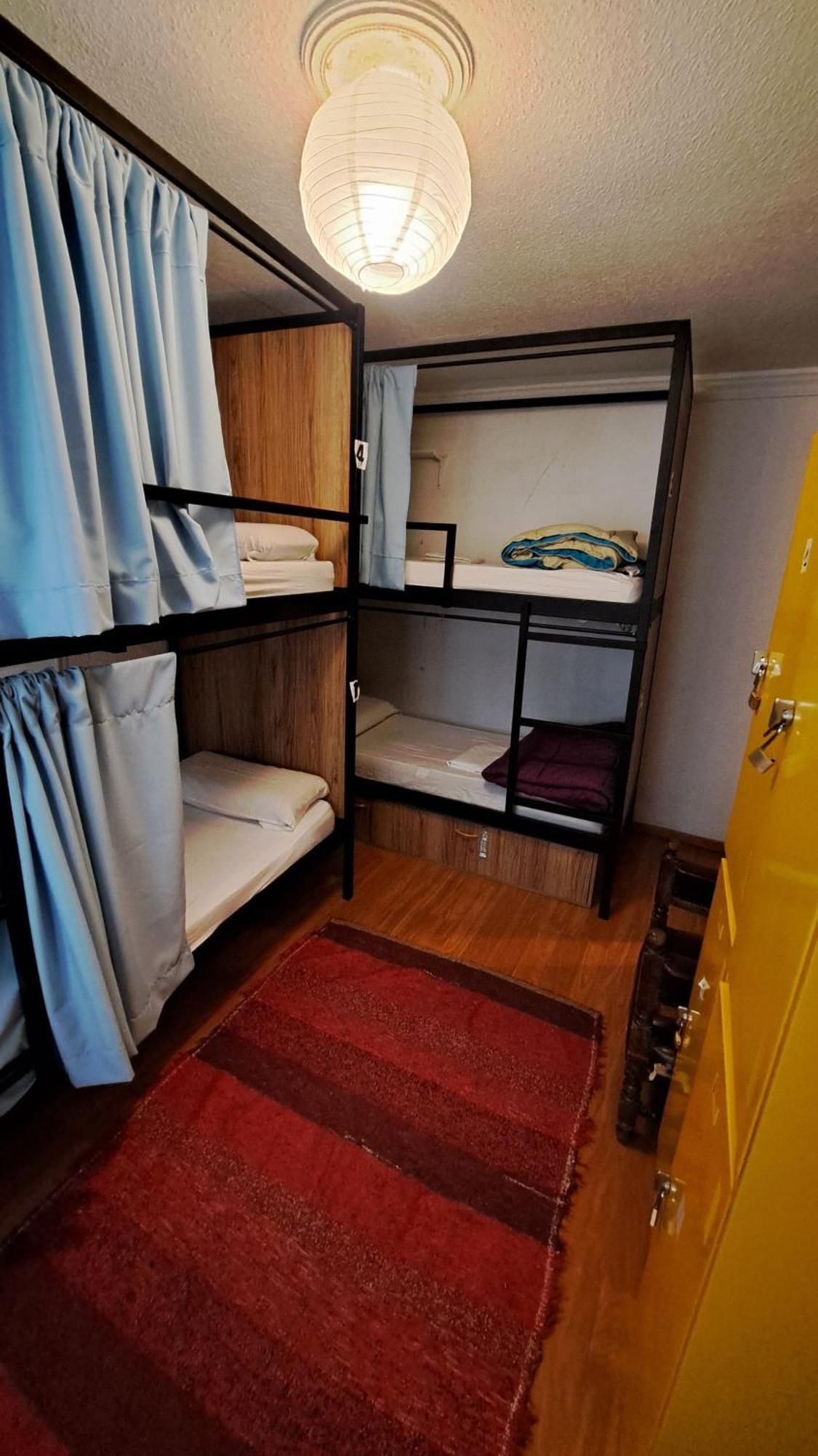 Hostel El Cascabel Гранада Экстерьер фото