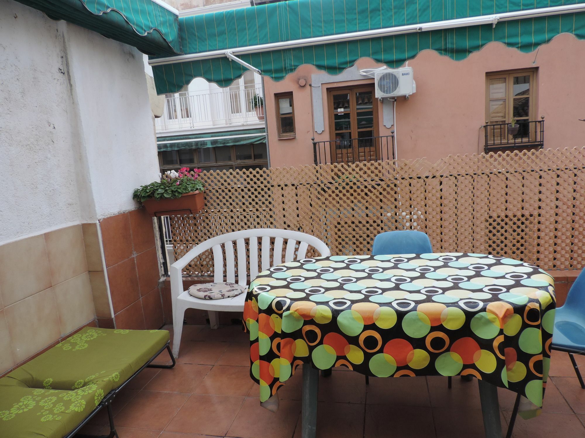 Hostel El Cascabel Гранада Экстерьер фото